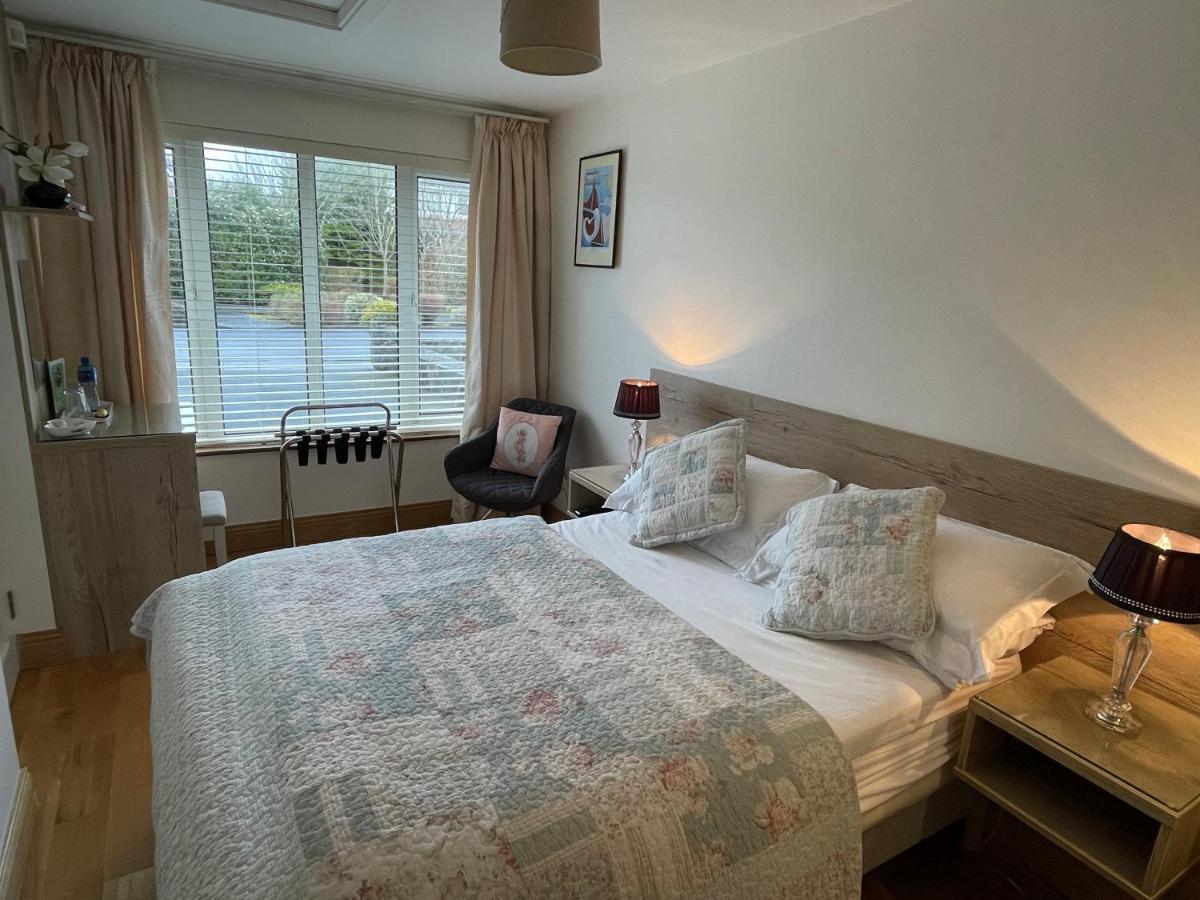 The Wave Bed & Breakfast Galway Exterior photo